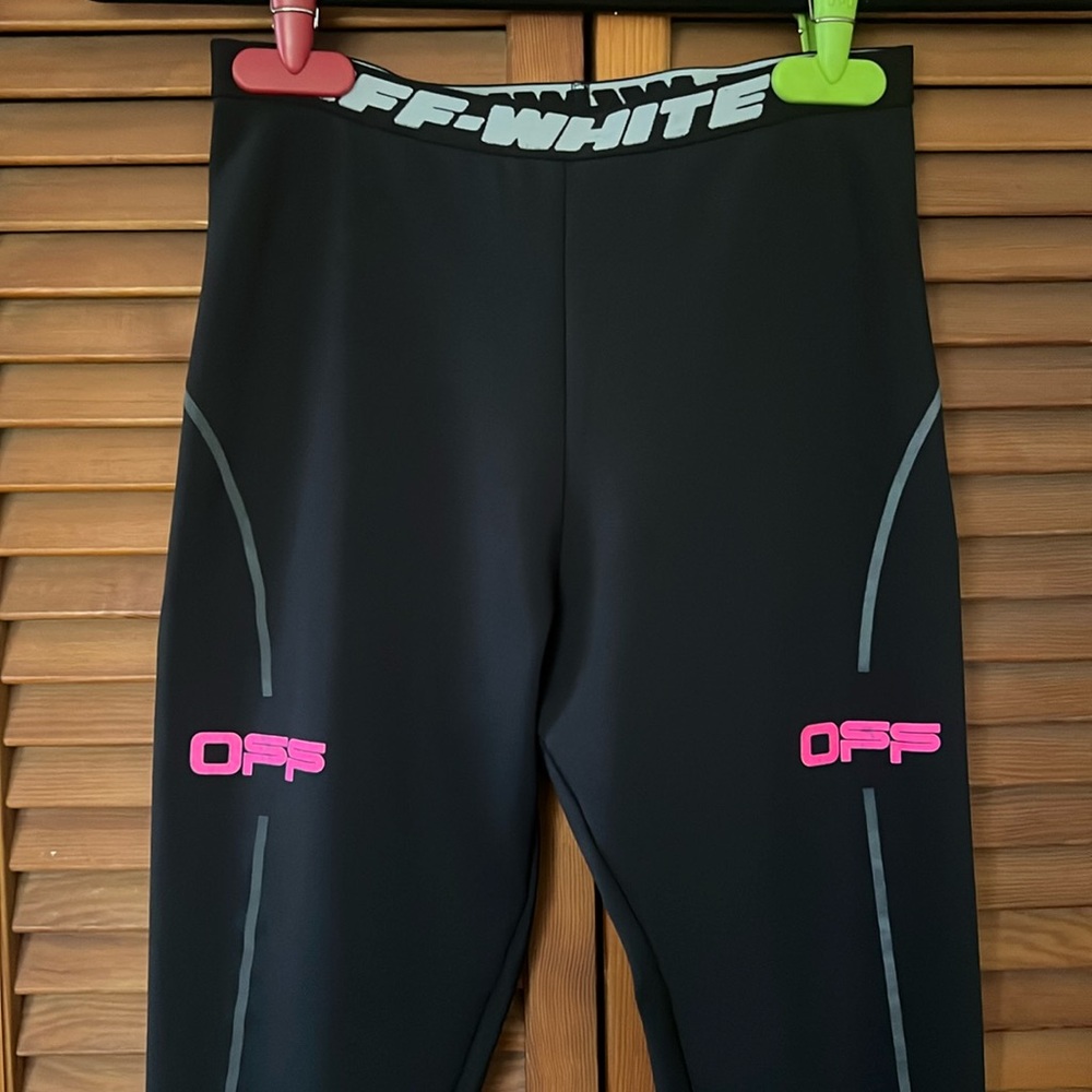 Off White active leggings small